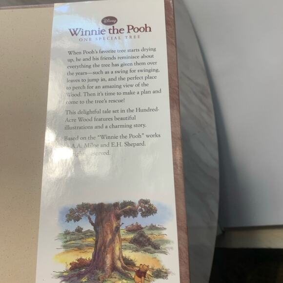 Winnie The Pooh: One Special Tree by K. Emily Hutta DISNEY Book - Picture 5 of 5